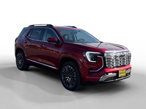 New 2026 GMC Terrain Denali w/ LPO, Black Badging Package image 7