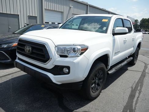 Used 2023 Toyota Tacoma SR5 RWD image 6