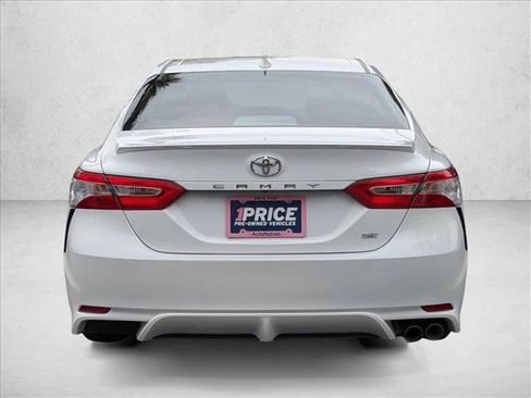 Used 2020 Toyota Camry SE image 7