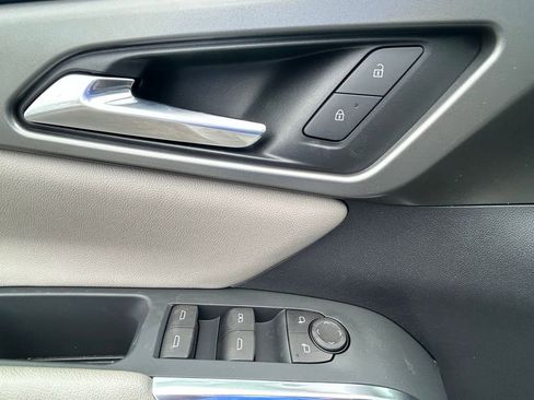 New 2025 Chevrolet Traverse LT w/ Driver Confidence Package AWD/4WD image 30
