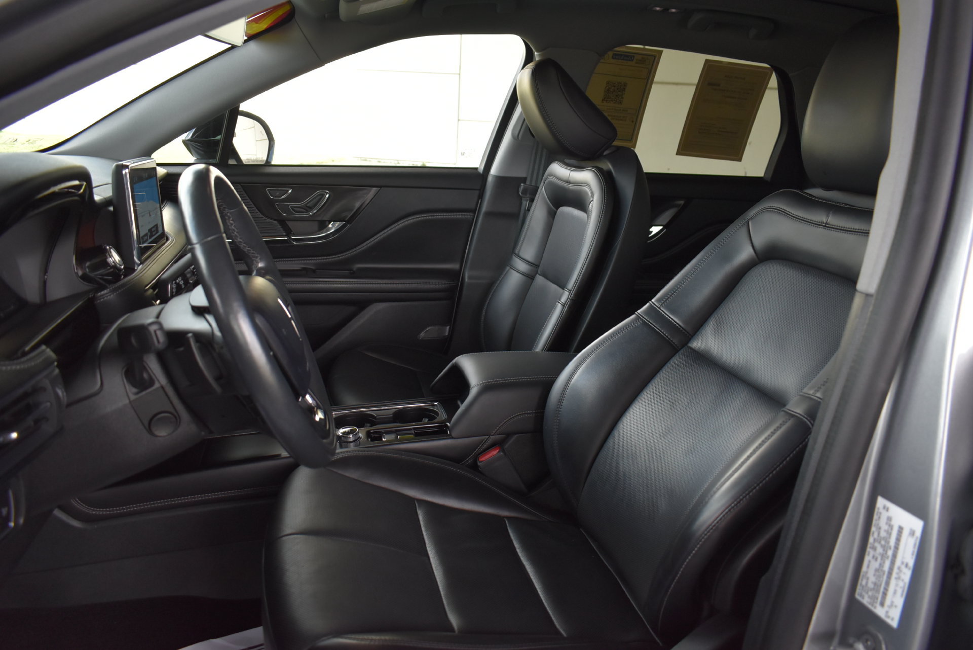 Used 2022 Lincoln Corsair Reserve w/ Sport Package AWD/4WD image 14