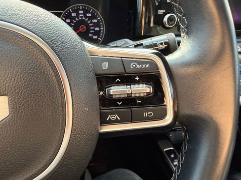 Used 2023 Kia Sorento S w/ Panoramic Sunroof Package FWD image 14