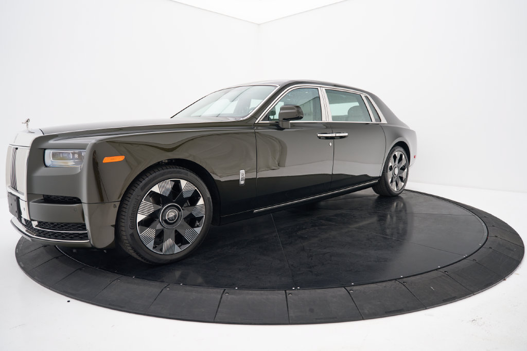 Used 2026 Rolls-Royce Phantom Extended Wheelbase RWD image 11