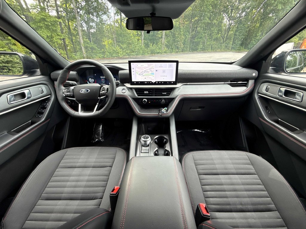 Used 2026 Ford Explorer ST-Line AWD/4WD image 13