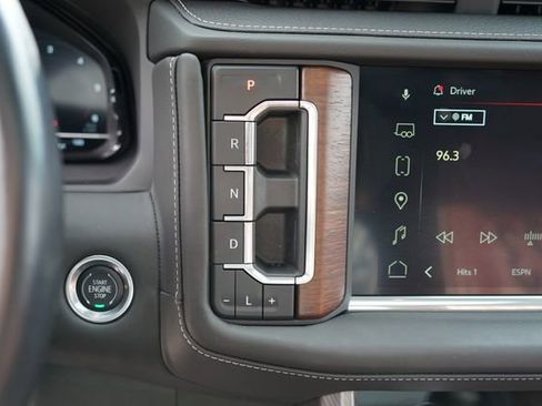 Used 2023 GMC Yukon Denali Ultimate AWD/4WD image 17