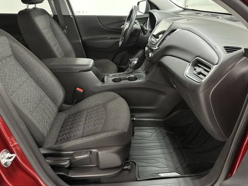 Used 2024 Chevrolet Equinox LT AWD/4WD image 19