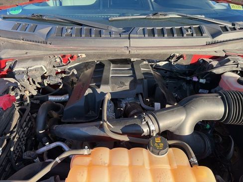 Certified 2017 Ford F150 XLT w/ Equipment Group 301A Mid image 19