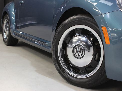 Used 2018 Volkswagen Beetle 2.0T S image 23