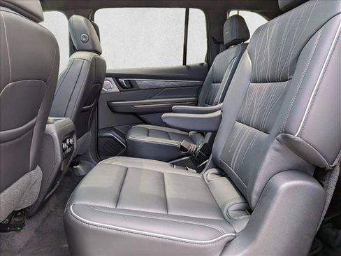 Used 2026 Buick Enclave Avenir w/ Super Cruise Package FWD image 20