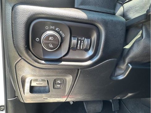 Used 2020 RAM 1500 Laramie w/ Off Road Group image 29