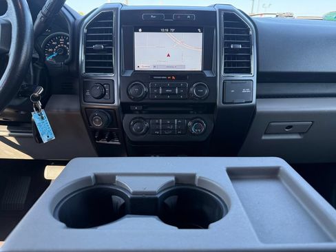 Used 2017 Ford F150 XLT w/ Equipment Group 302A Luxury AWD/4WD image 31