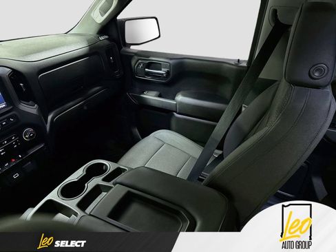Used 2020 Chevrolet Silverado 1500 Custom Trail Boss w/ Custom Convenience Package AWD/4WD image 25