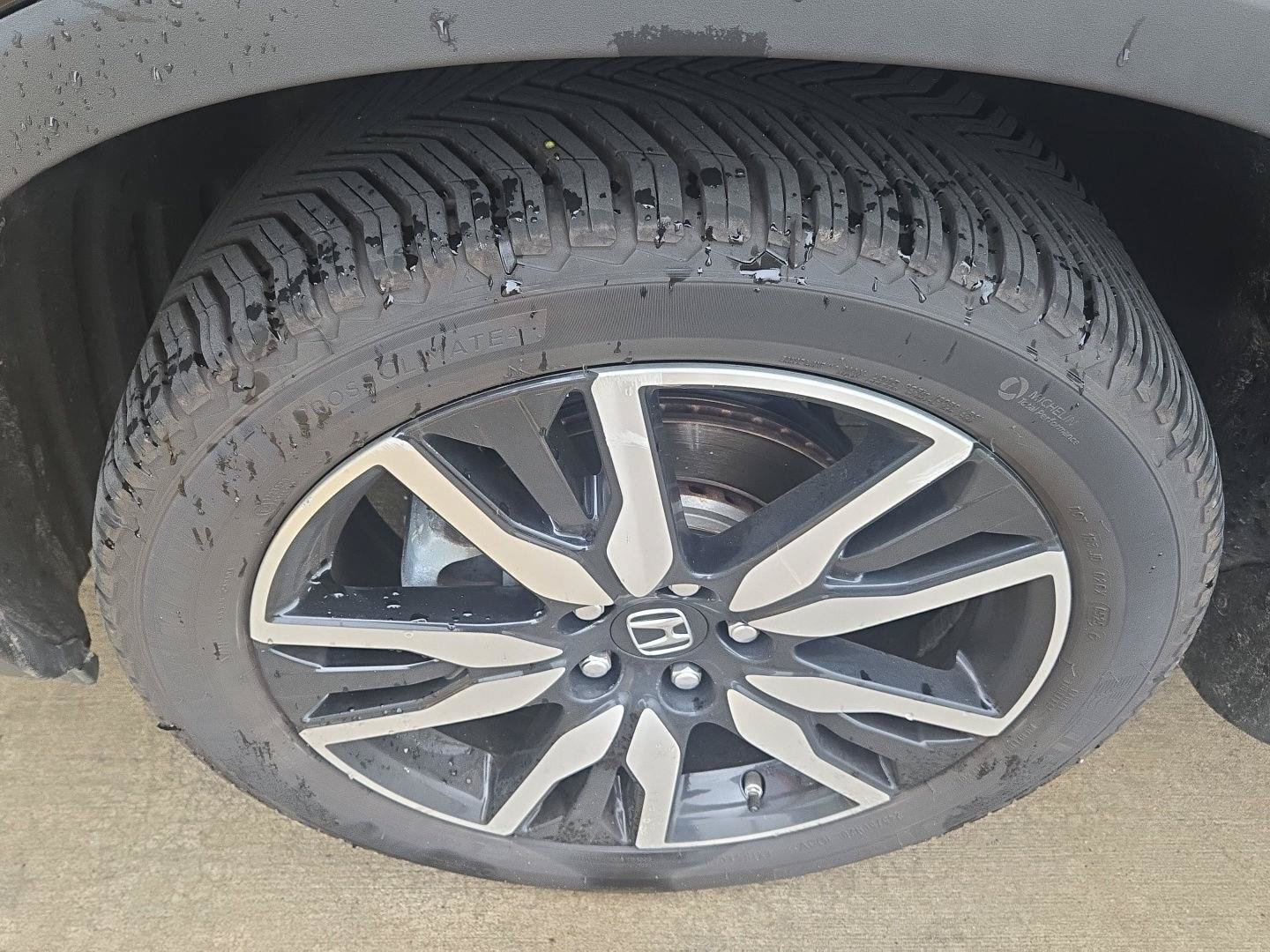 Used 2020 Honda Pilot Elite image 4
