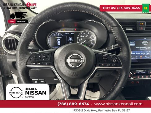 Certified 2025 Nissan Versa SR w/ Trunk Package image 18