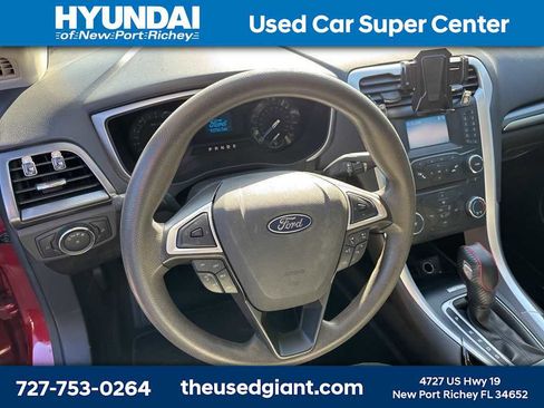 Used 2013 Ford Fusion S image 10