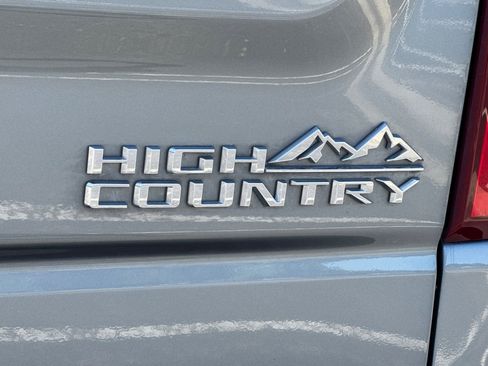 Used 2025 Chevrolet Silverado 1500 High Country AWD/4WD image 52