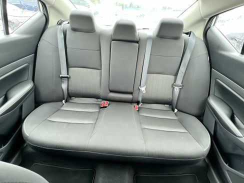 Used 2024 Nissan Altima 2.5 SV FWD image 23