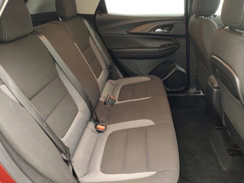 Used 2024 Chevrolet TrailBlazer LT FWD image 19