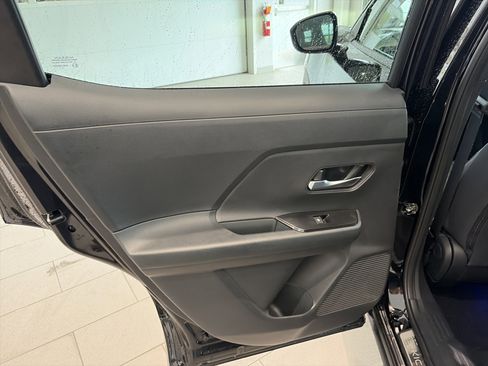 Used 2025 Nissan Kicks SV w/ SV Premium Package AWD/4WD image 20