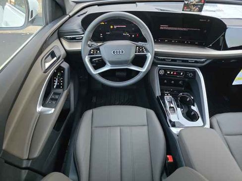 New 2025 Audi Q5 Premium image 33