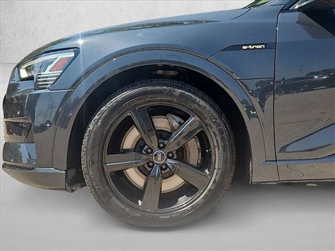 Used 2019 Audi e-tron Premium Plus AWD/4WD image 20