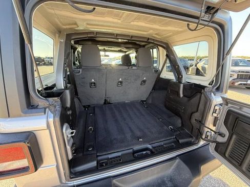 Used 2020 Jeep Wrangler Unlimited Sport S image 30