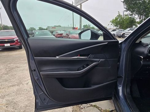 Used 2025 MAZDA CX-30 AWD 2.5 S w/ Preferred Package image 11