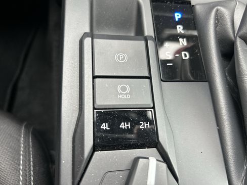 Certified 2025 Toyota Tacoma TRD Sport AWD/4WD image 31