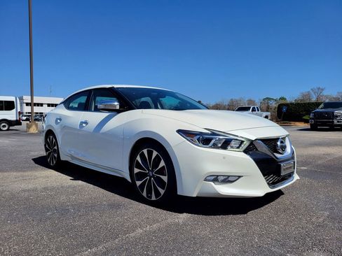 Used 2016 Nissan Maxima SR image 8