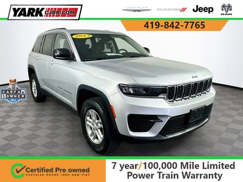 Certified 2023 Jeep Grand Cherokee Laredo AWD/4WD image 1