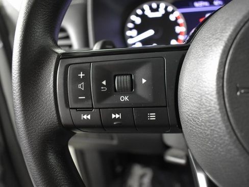 Certified 2023 Nissan Rogue SV image 16