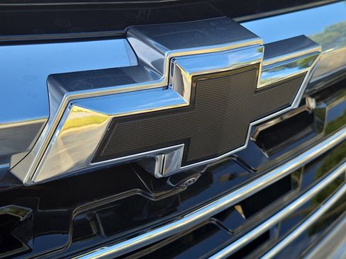 New 2026 Chevrolet Traverse High Country w/ LPO, Floor Liner Package image 16