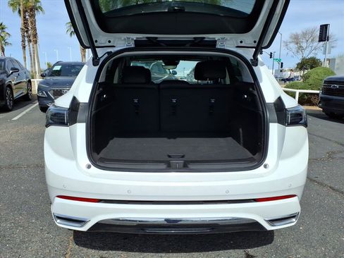 Certified 2025 Buick Envision Avenir image 10