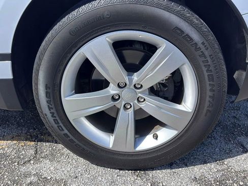 Used 2020 Land Rover Range Rover Velar S image 24