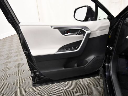 Used 2025 Toyota RAV4 Limited w/ Advanced Technology Package AWD/4WD image 13