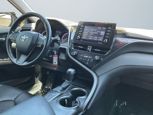 Used 2023 Toyota Camry SE FWD image 14