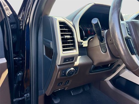Used 2022 Ford F250 King Ranch w/ King Ranch Ultimate Package AWD/4WD image 11