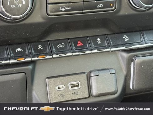Used 2024 Chevrolet Silverado 1500 Custom Trail Boss w/ LPO, Dark Essentials Package AWD/4WD image 22