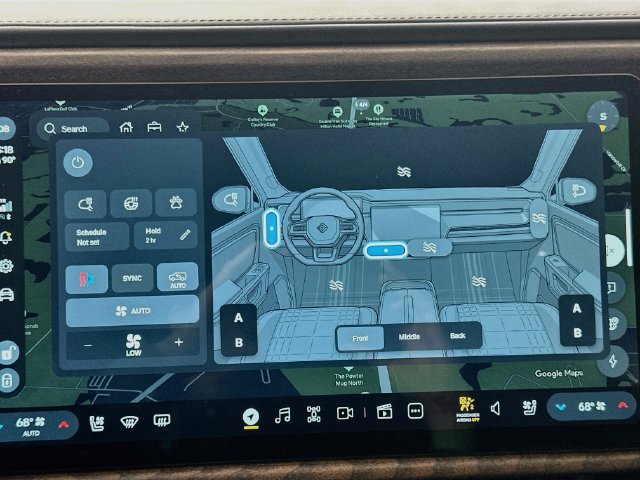 Used 2025 Rivian R1S Premium Dual AWD/4WD image 15