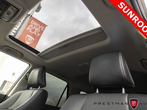 Used 2023 Toyota 4Runner Limited image 12