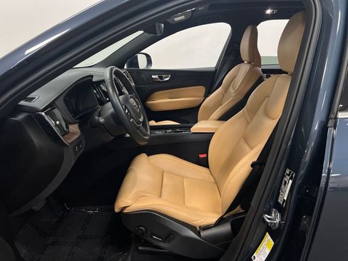Used 2021 Volvo XC60 T5 Inscription w/ Advanced Package AWD/4WD image 12
