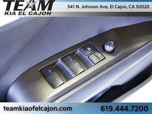 Used 2023 Toyota Camry SE image 22