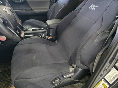 Used 2021 Toyota Tacoma SR AWD/4WD image 22