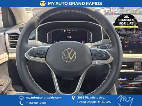 Used 2025 Volkswagen Taos SEL w/ Black Wheel Plus Package AWD/4WD image 13