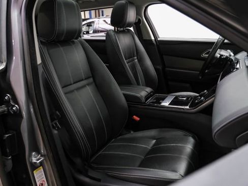Used 2019 Land Rover Range Rover Velar S image 38