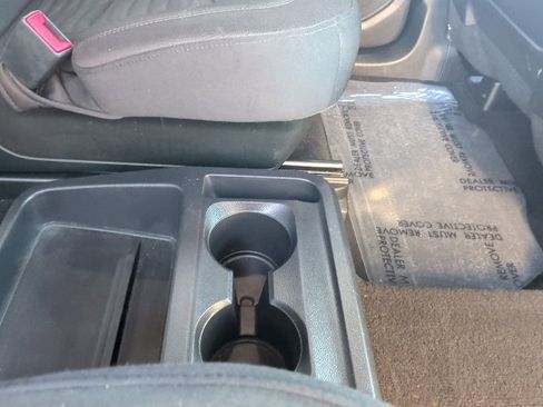 Used 2020 Ford Explorer XLT image 17