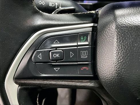 Used 2022 Jeep Grand Cherokee L Limited image 22