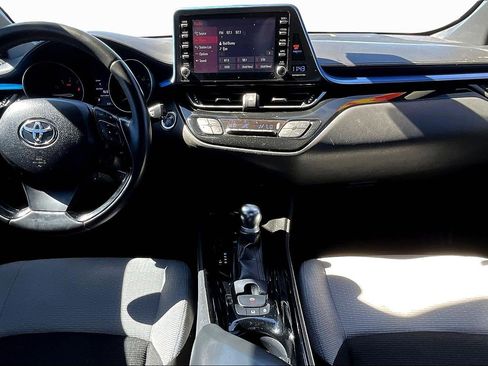 Used 2019 Toyota C-HR XLE image 14