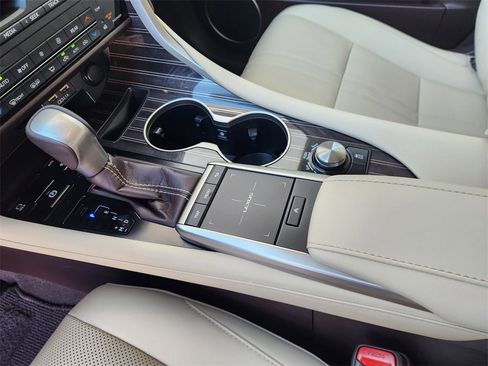 Used 2020 Lexus RX 350L Luxury image 20