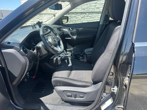 Used 2019 Nissan Rogue SV FWD image 6